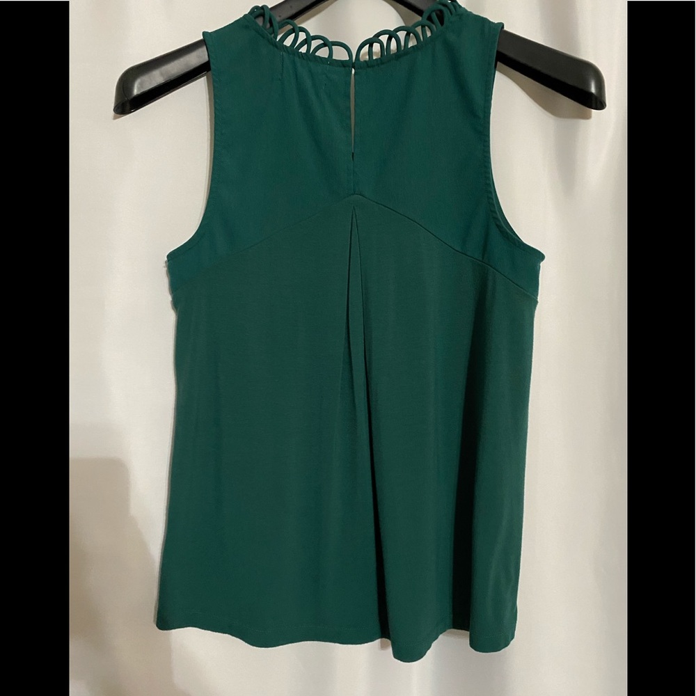 Crescent stitch fit ..forest green sleevel…